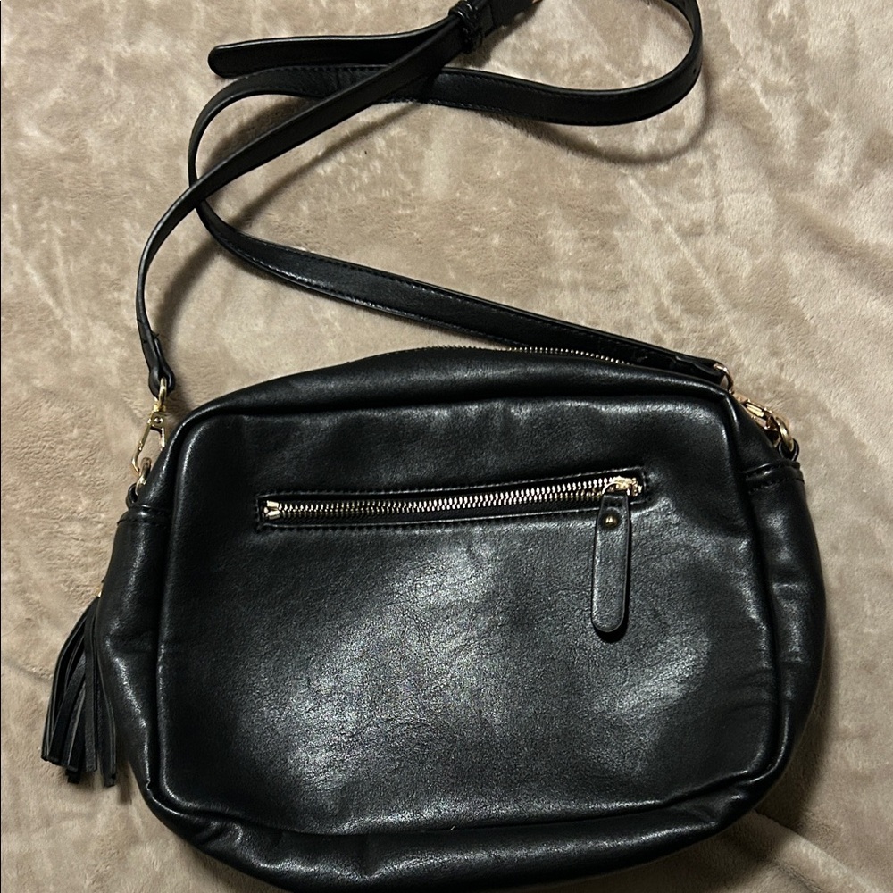 Elegant Black Leather Crossbody Bag